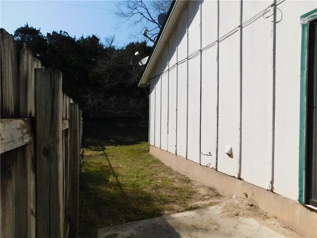 Building Photo - 11310 Walnut Ridge Dr