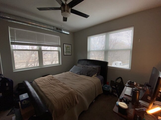 Building Photo - Stunning sunsets on private balcony 2 bed 2 bath in Longfellow!