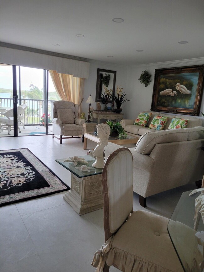 Building Photo - 200 Intracoastal Pl