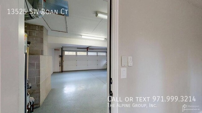 Building Photo - 13525 SW Roan Ct