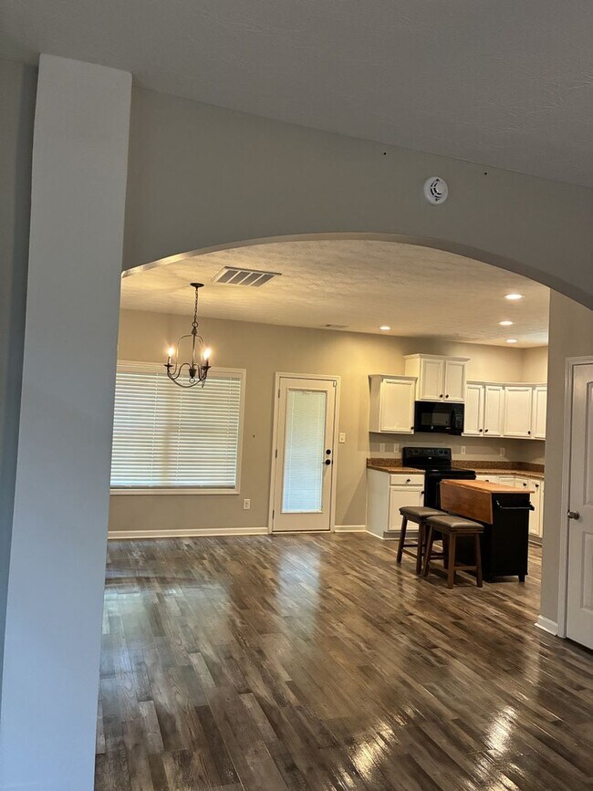 Building Photo - Phenix City home available to rent with 3 bedrooms and 2.5 bathrooms