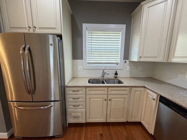 Building Photo - 2287 Whittington Dr