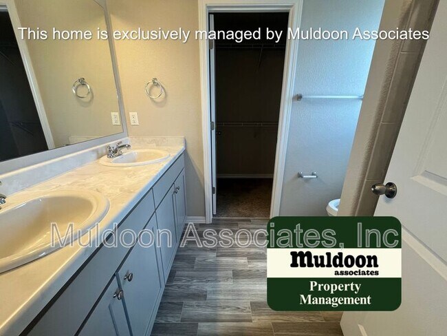 Building Photo - 6977 Tacarcuna Wood Grv