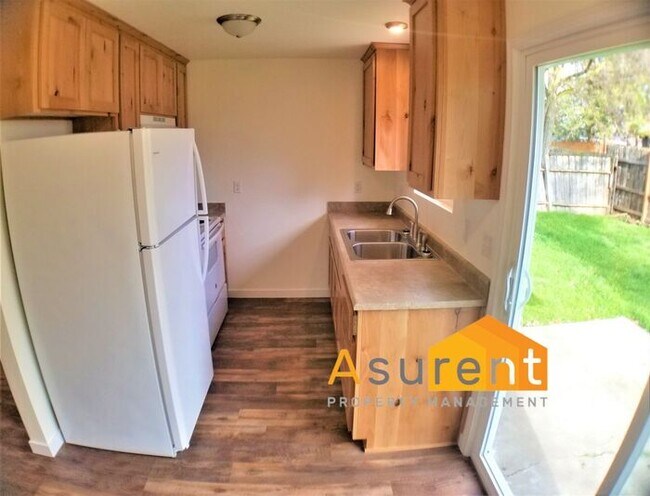 Building Photo - New cottage available soon!