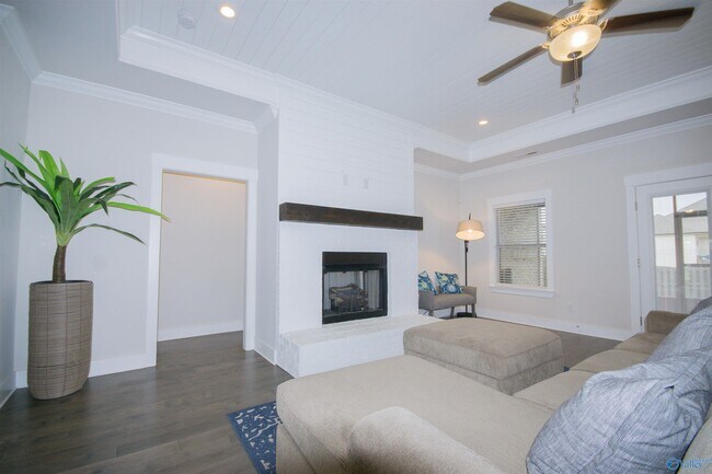 Building Photo - 100 Bartram Wy.
