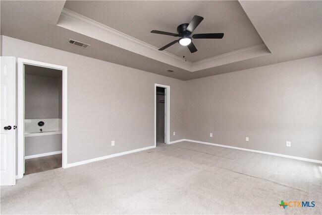 Building Photo - 4004 Bull Run Dr