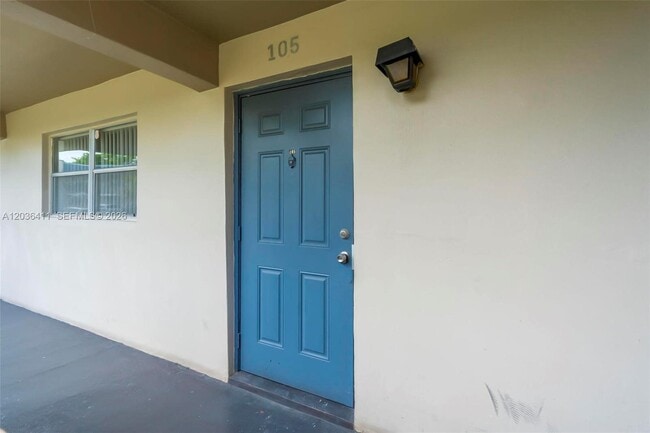 Building Photo - 7900 Fairview Dr