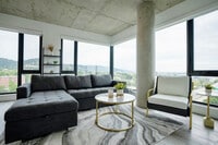 Building Photo - 1430 NW Glisan St