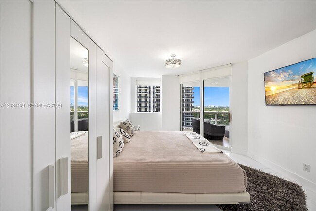Building Photo - 4779 Collins Ave