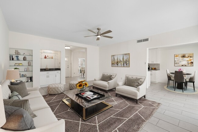 Building Photo - 600 Wilcrest Dr