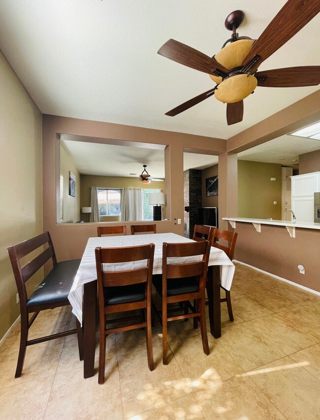 Building Photo - 27875 Avenida Maravilla