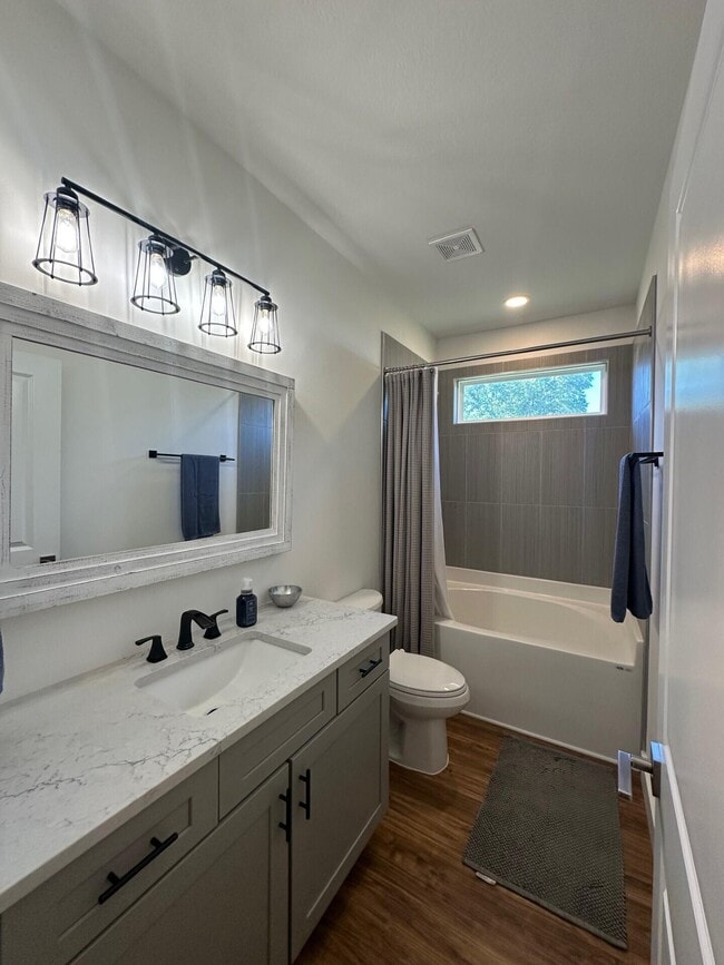 Building Photo - 4819 Whitewood Rd