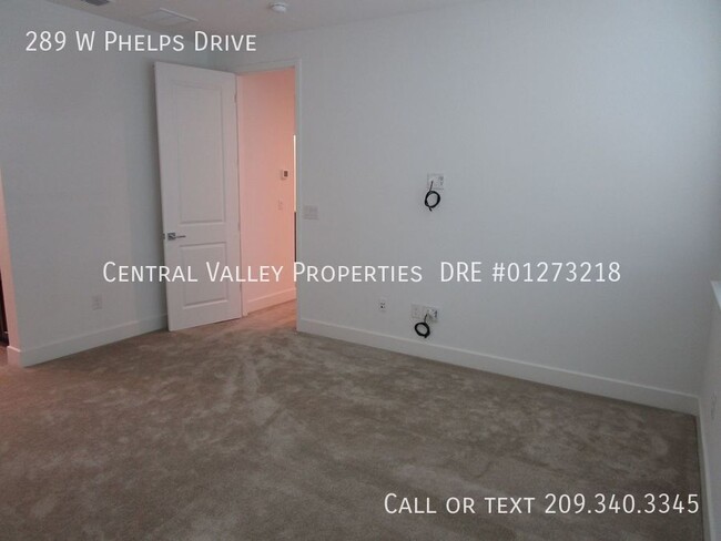 Building Photo - 289 W Phelps Dr
