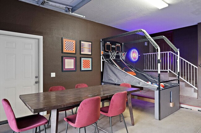 Building Photo - 36 W Dove Wing Dr