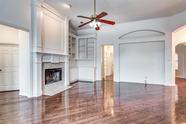 Building Photo - 6333 Westblanc Dr