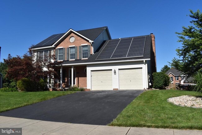 Building Photo - 2174 E Greenleaf Dr