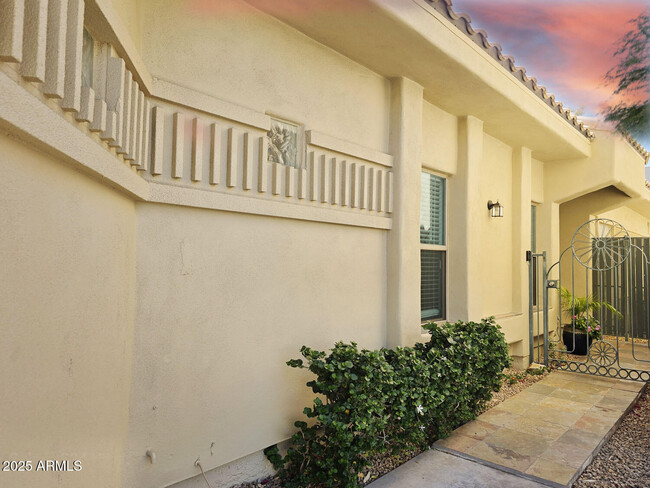 Building Photo - 6510 S Hazelton Ln