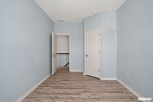 Building Photo - 1041 Sonoma Dr SW