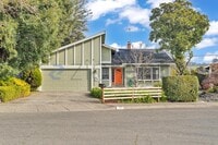 Building Photo - 25 Leslie Ct