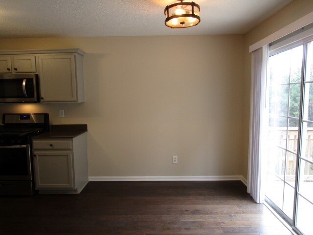 Building Photo - 226 Ashland Dr