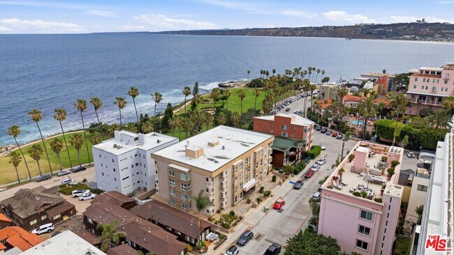 Building Photo - 1040 Coast S Blvd