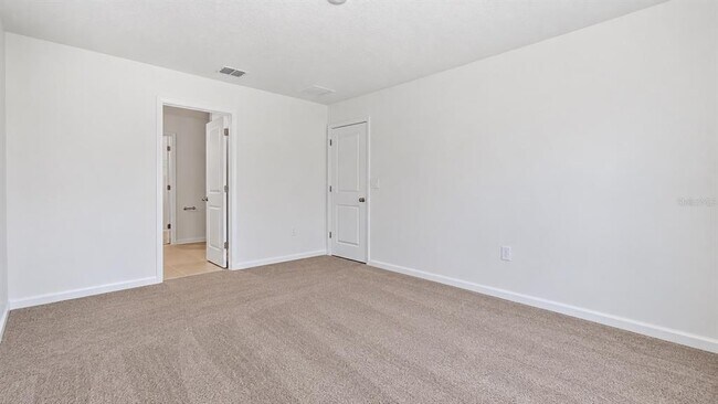 Building Photo - 2461 Hallow Gdn Rd