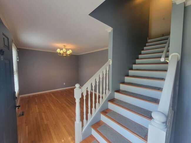 Building Photo - 3BR/4BA Dunlap Home for Lease