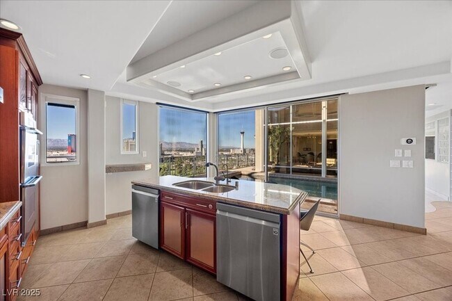 Building Photo - 3111 Bel Air Dr