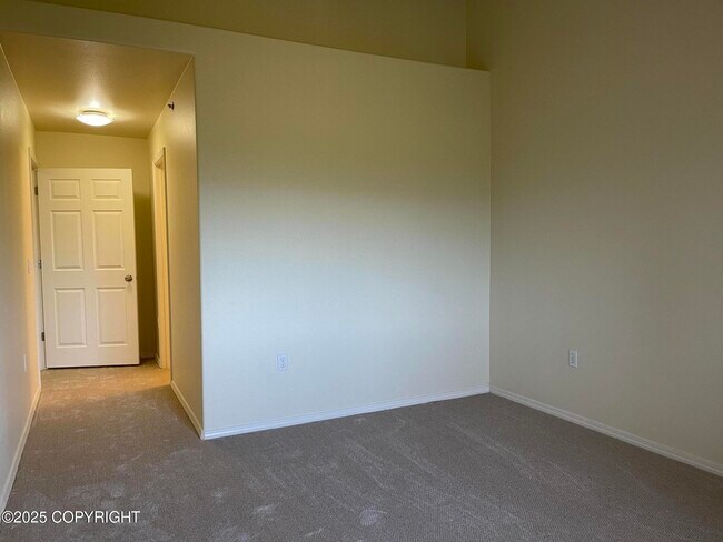 Building Photo - 11351 Discovery View Dr