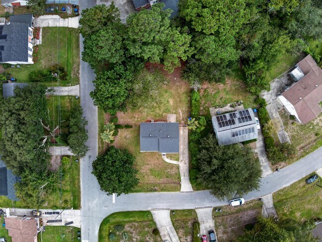 Building Photo - 1411 Westway Dr