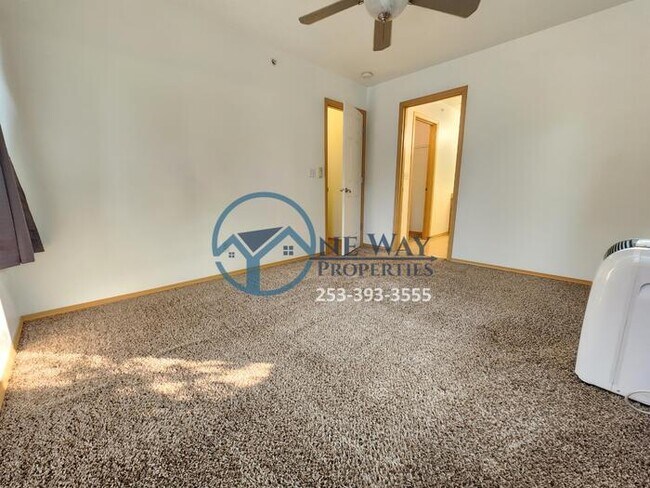 Building Photo - 2682 Hamilton Ave