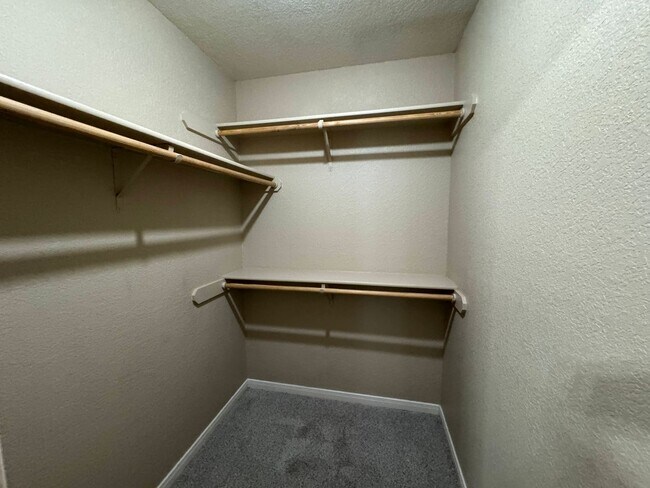 Building Photo - 4706 John David Dr