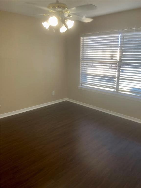 Building Photo - 6924 Lasker Dr