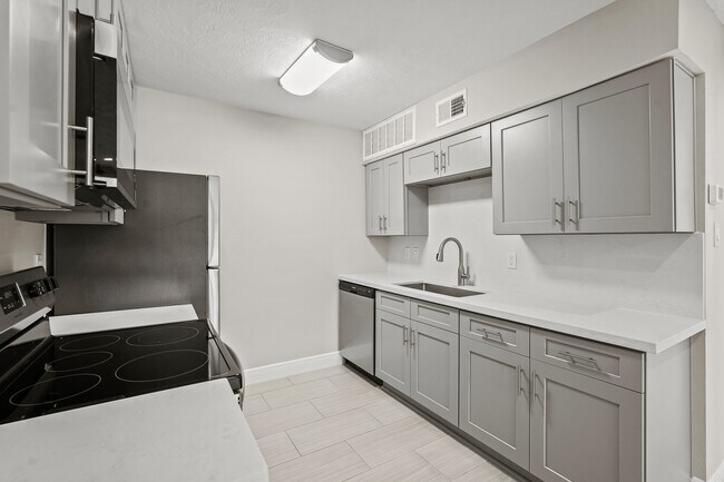 Building Photo - 2350 Bering Dr