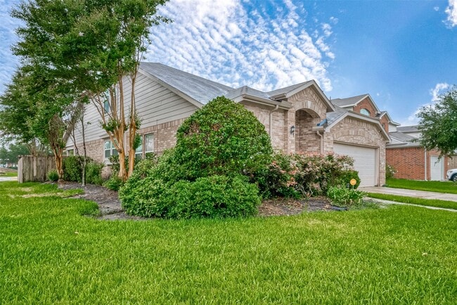 Building Photo - 21203 Branchport Dr