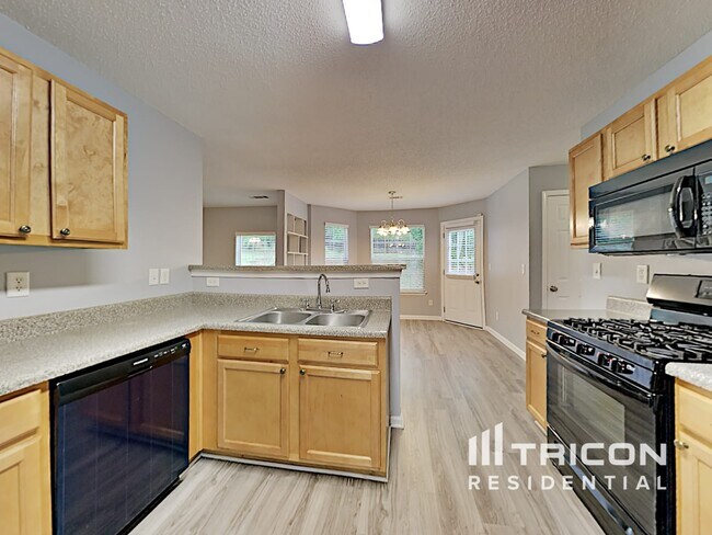 Building Photo - 1028 Maris Ln