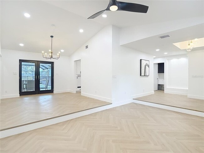 Building Photo - 13211 Pleasant Hill Farm Rd