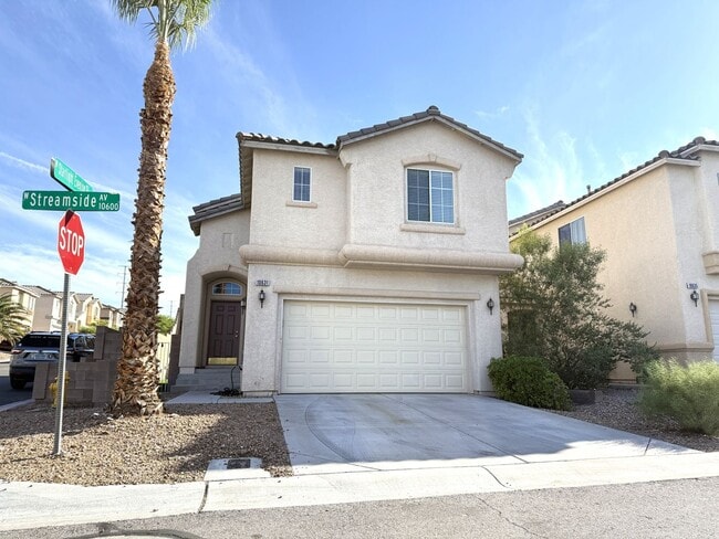 Building Photo - 10631 Streamside Ave