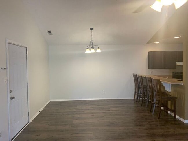 Building Photo - 1820-6 Tryon Drive