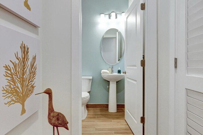 Building Photo - 608 Waters Edge Ln