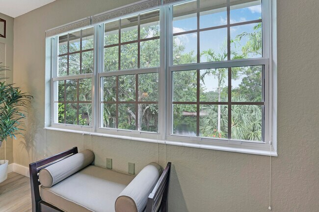 Building Photo - 127 Via Castilla