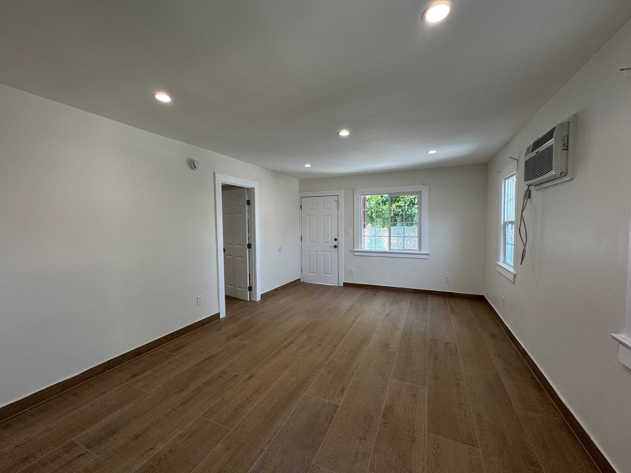 Building Photo - 14224 Friar St