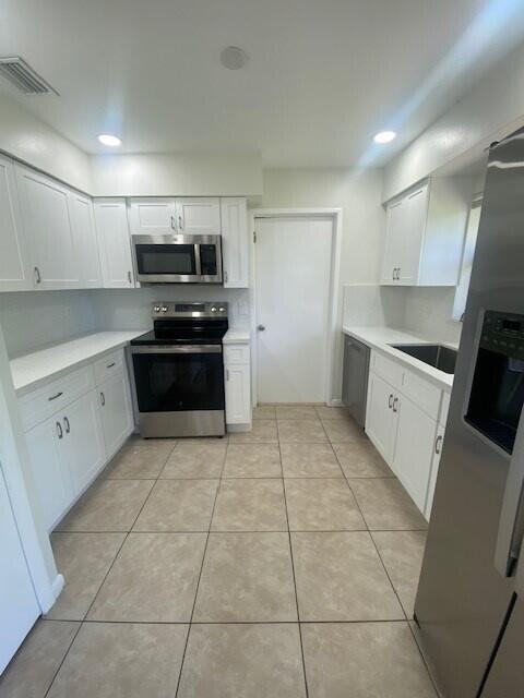 Building Photo - 1100 Cameo Cir