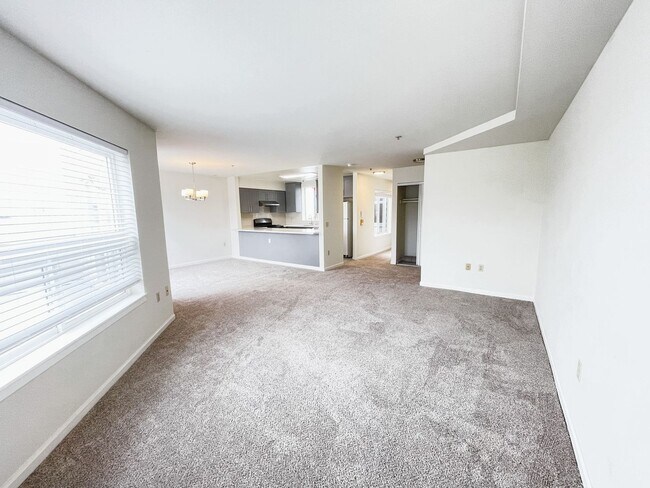 Building Photo - 1520 Noriega St