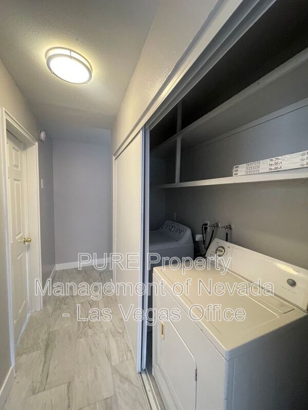 Building Photo - 5934 Via La Contera Dr