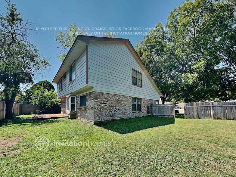 Building Photo - 4105 Devon Ct