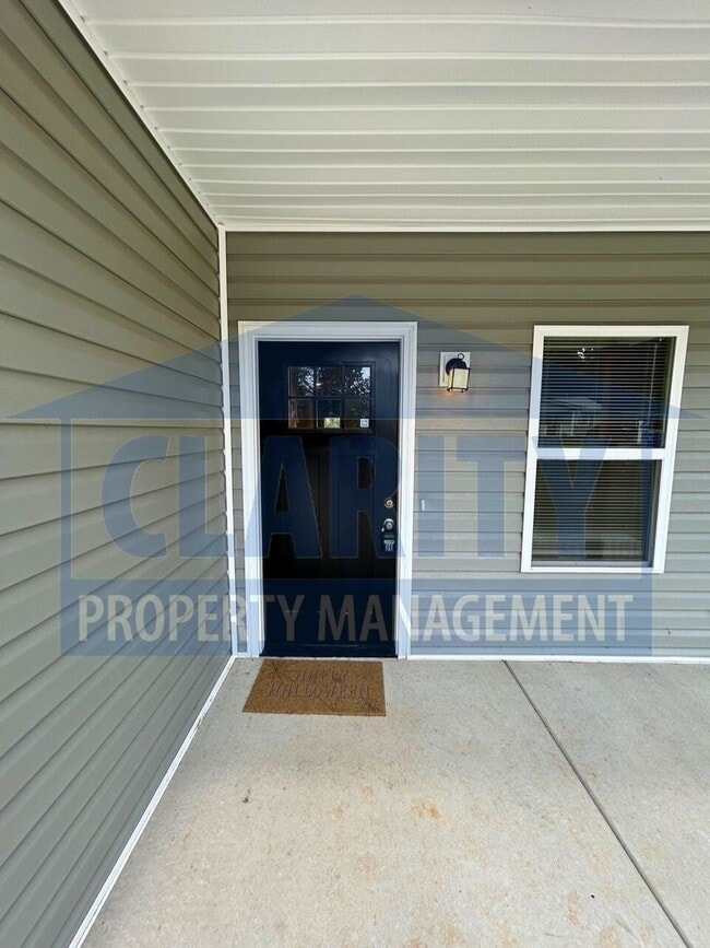 Building Photo - **NEW YEAR'S SPECIAL**$300 OFF FIRST MONTH'S RENT!**