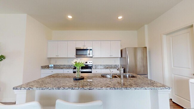 Building Photo - 5814 Lilac Lndg