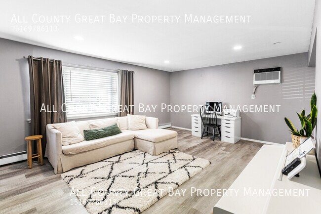 Building Photo - 921 Church St