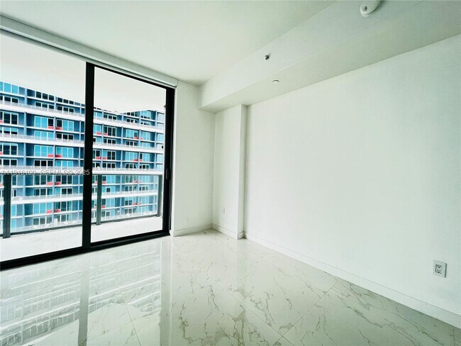 Building Photo - 1300 S Miami Ave